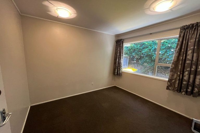 Photo of property in 2/10 Waratah Street, Birkenhead, Auckland, 0626