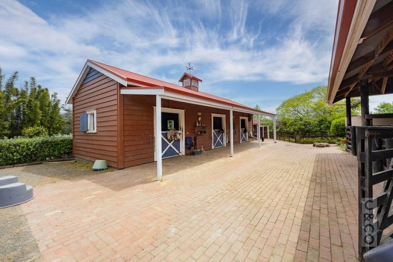 Photo of property in 218 Pomona Road, Kumeu, 0891