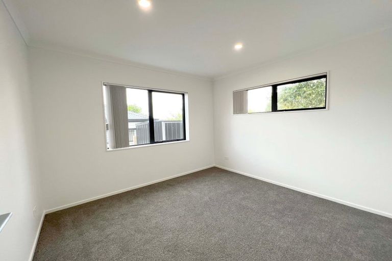 Photo of property in 15c Regia Close, Half Moon Bay, Auckland, 2012