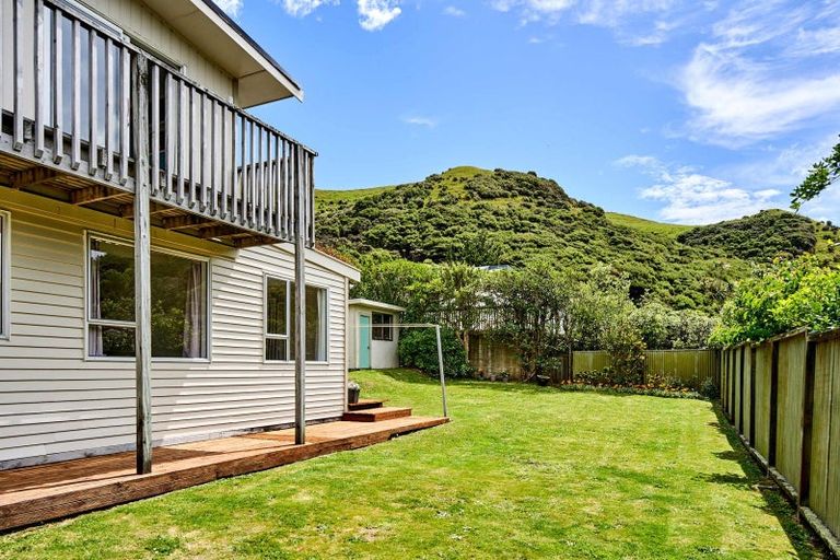 Photo of property in 72 Rawhiti Road, Pukerua Bay, 5026