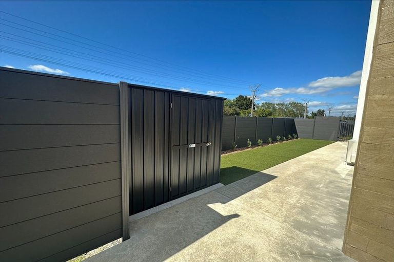 Photo of property in 73 Pipi Place, Levin, 5510