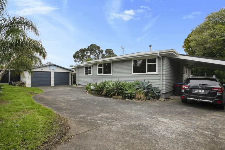 Photo of property in 44 Line Road, Glen Innes, Auckland, 1072