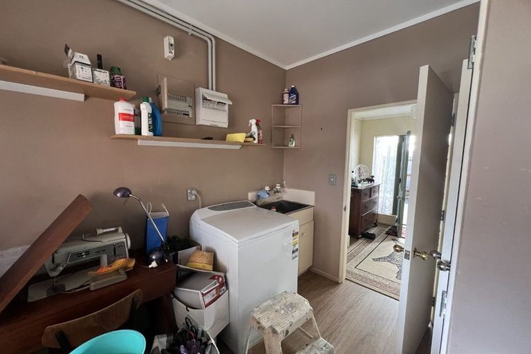 Photo of property in 1361b Whangaparaoa Road, Army Bay, Whangaparaoa, 0930