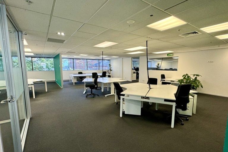 Photo of property in 2 Heather Street, Mangawhai Heads, Mangawhai, 0505