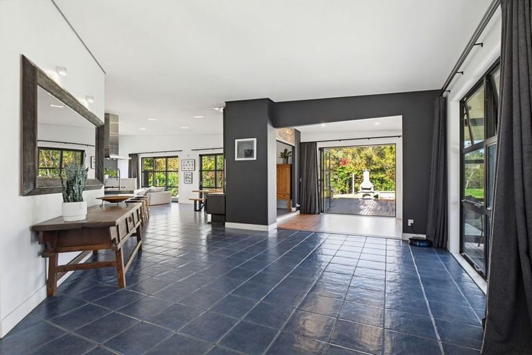 Photo of property in 334 Aokautere Drive, Aokautere, Palmerston North, 4471