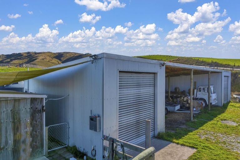 Photo of property in 67 Macraes Road, Waynes, Palmerston, 9483