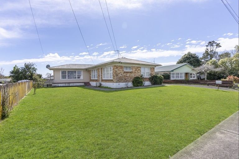 Photo of property in 14 Rembrandt Place, Opaheke, Papakura, 2113