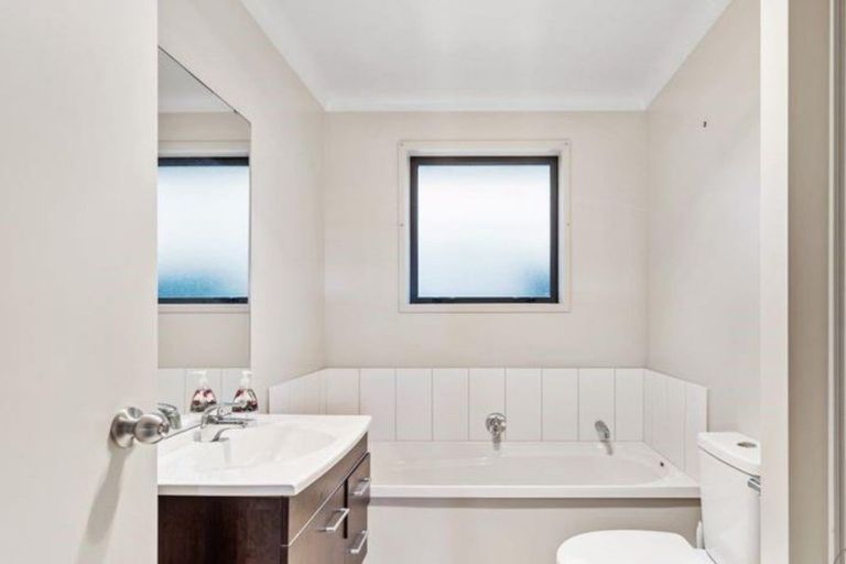 Photo of property in 132 Alfriston Road, Manurewa, Auckland, 2105