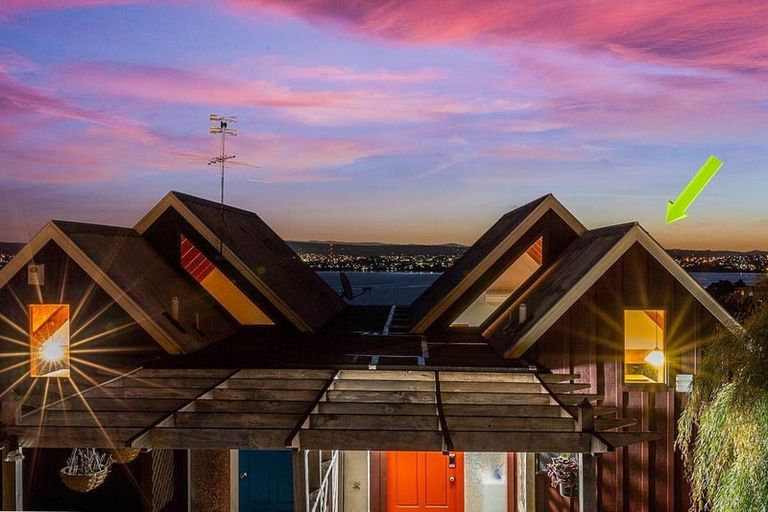 Photo of property in 2/164 Rangatira Road, Beach Haven, Auckland, 0626