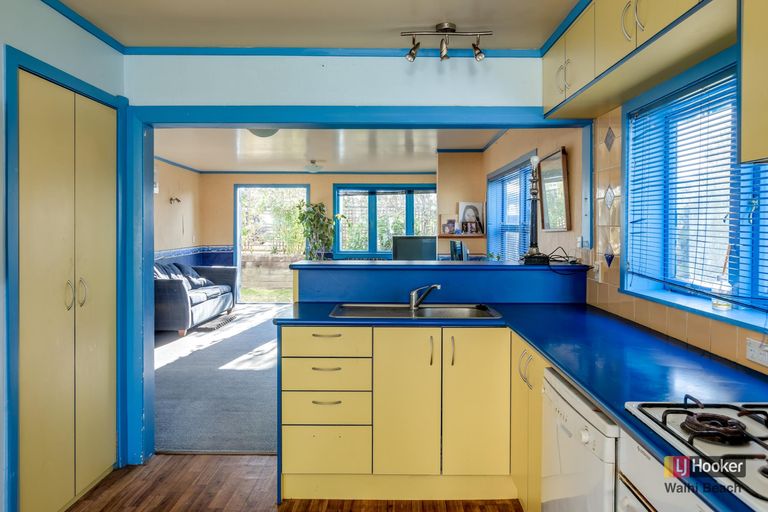 Photo of property in 35 Edinburgh Street, Waihi Beach, 3611