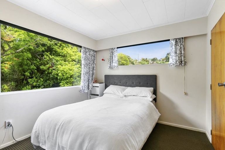 Photo of property in 40 Lincoln Avenue, Tawa, Wellington, 5028