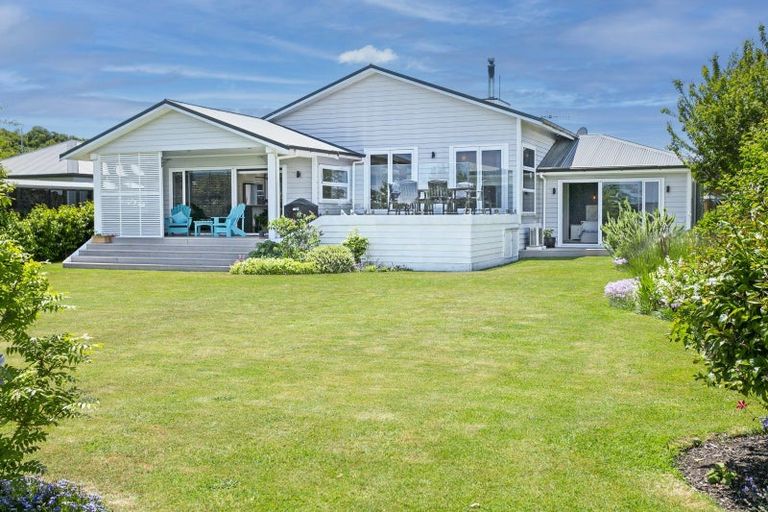 Photo of property in 11 Pukeko Way, Kinloch, Taupo, 3377