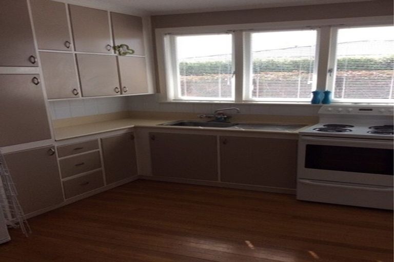 Photo of property in 5a Pemberton Crescent, Greerton, Tauranga, 3112