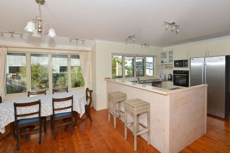 Photo of property in 43 Tuturu View, Ruakaka, 0116