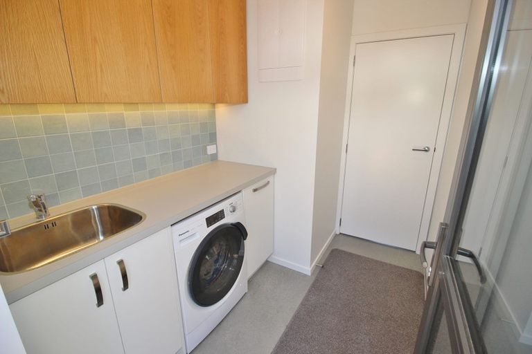 Photo of property in 16 Larch Crescent, Alexandra, 9320