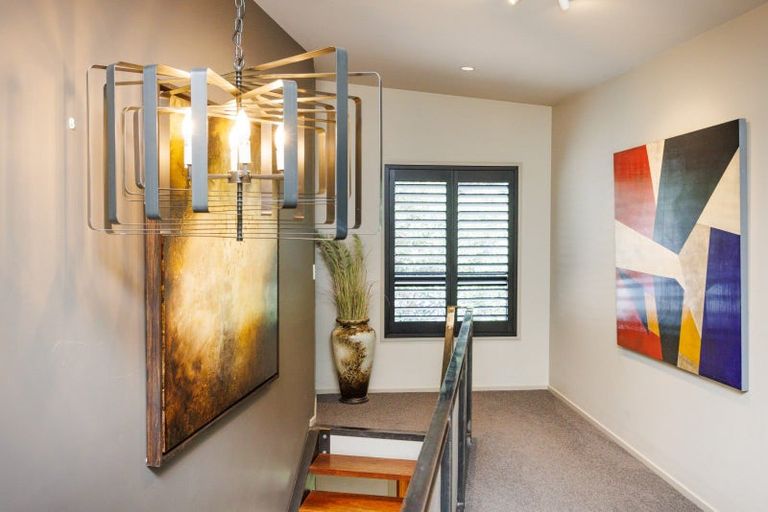 Photo of property in 143 Victoria Avenue, Hokowhitu, Palmerston North, 4410