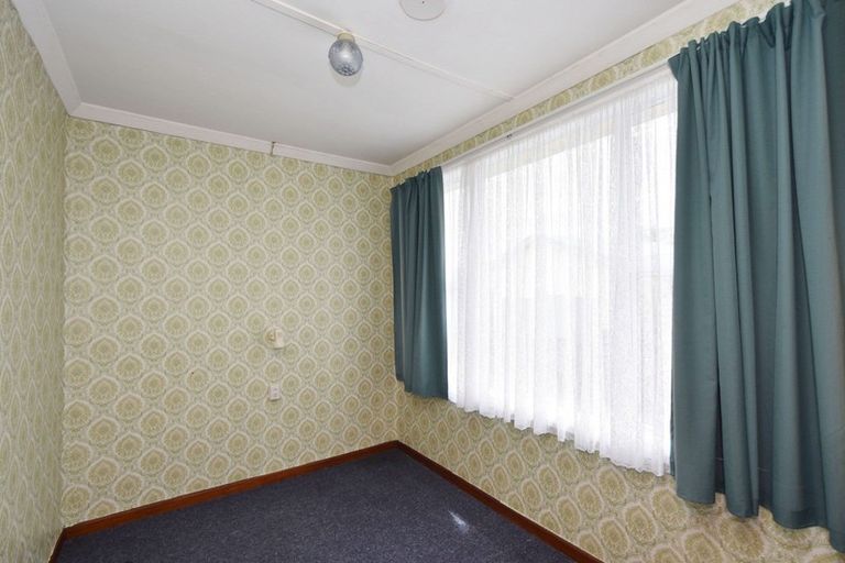 Photo of property in 10 Bridge Street, Tuatapere, 9620