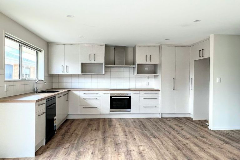 Photo of property in 10a Mortlake Street, Islington, Christchurch, 8042