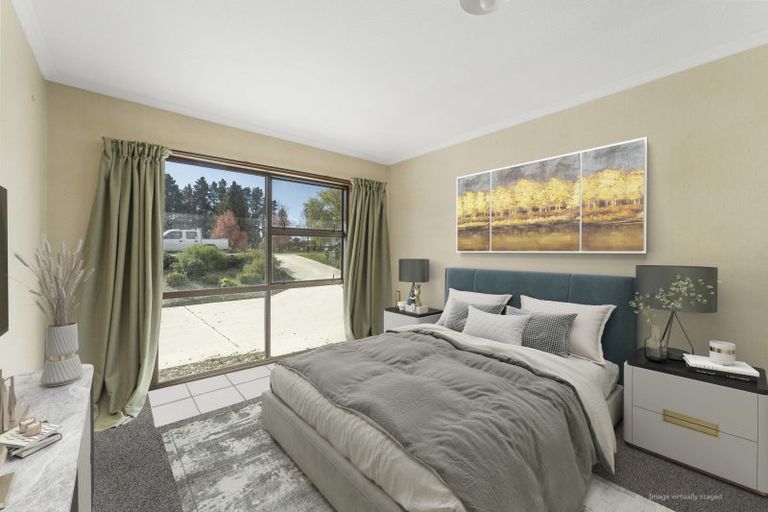 Photo of property in 66 Neplusultra Street, Cromwell, 9310