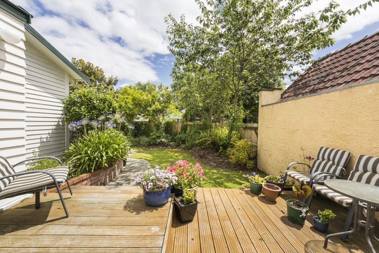 Photo of property in 457 College Street, Hokowhitu, Palmerston North, 4410