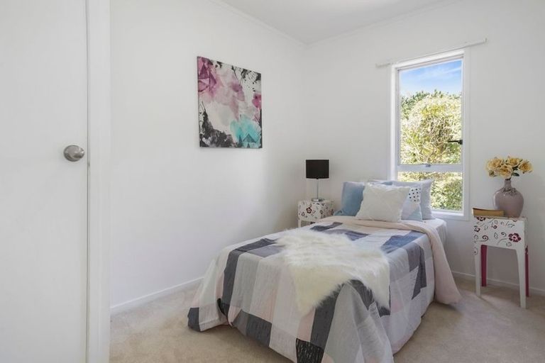 Photo of property in 2/38 Stanley Road, Glenfield, Auckland, 0629
