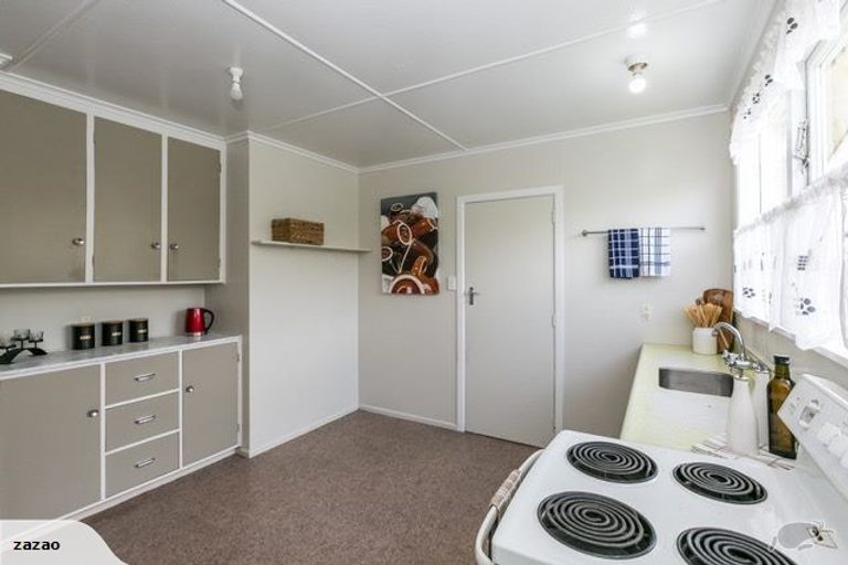 Photo of property in 2/502 Saint Aubyn, Hastings, 4122