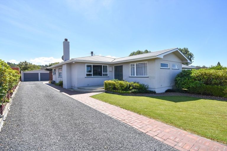 Photo of property in 98 Main Road, Fairfield, Dunedin, 9018