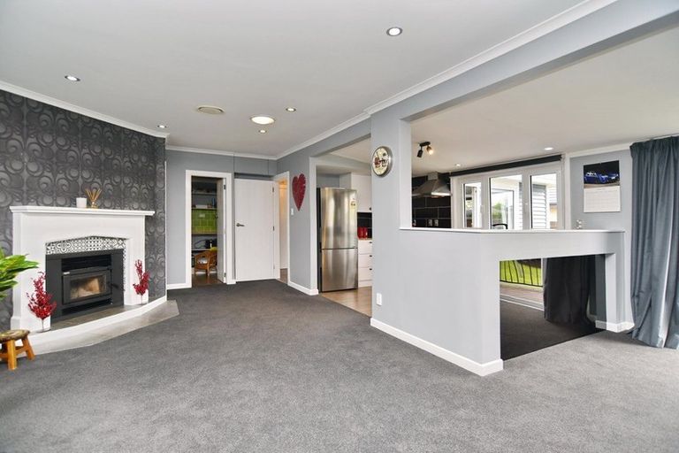 Photo of property in 19 Buckleys Road, Rangiora, 7400