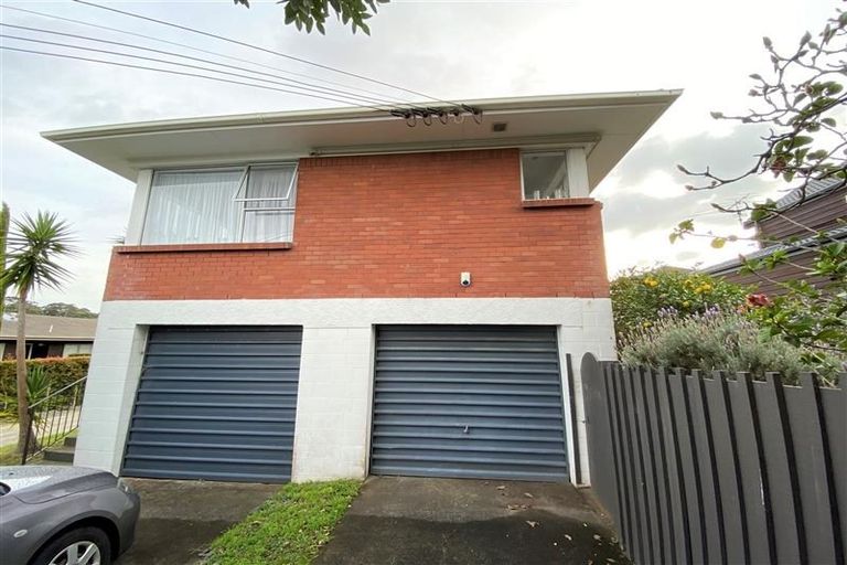 Photo of property in 1/13 Richards Avenue, Forrest Hill, Auckland, 0620