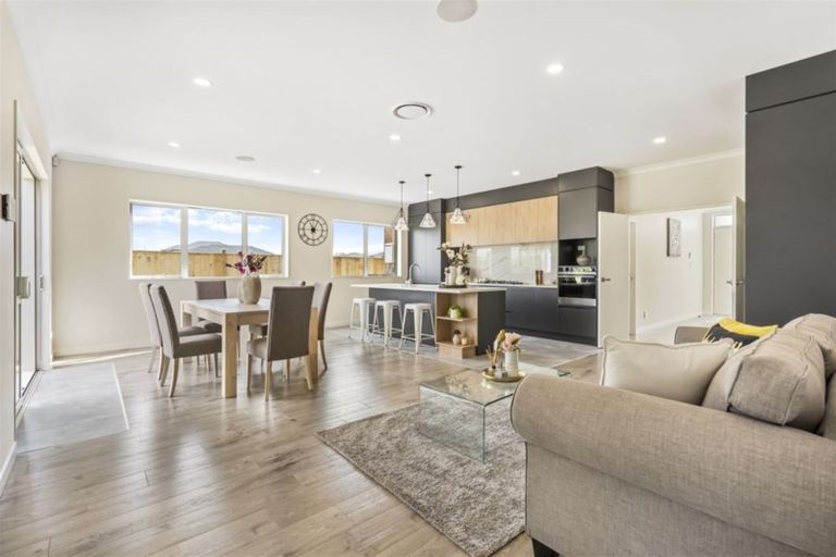 Photo of property in 41 Lisnoble Road, Flat Bush, Auckland, 2019