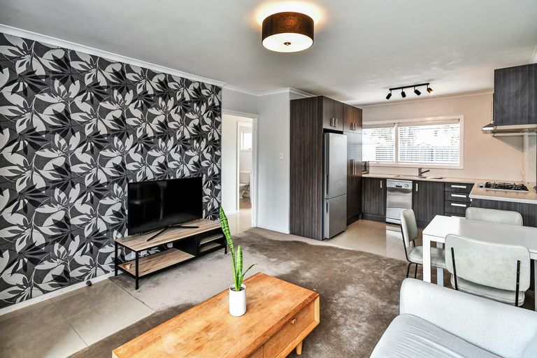 Photo of property in 2/49 Russell Road, Manurewa, Auckland, 2102