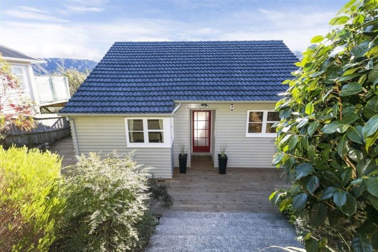 Photo of property in 21 Bankot Crescent, Ngaio, Wellington, 6035