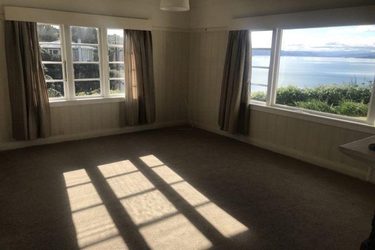Photo of property in 1 Pahia Street, Roseneath, Wellington, 6021