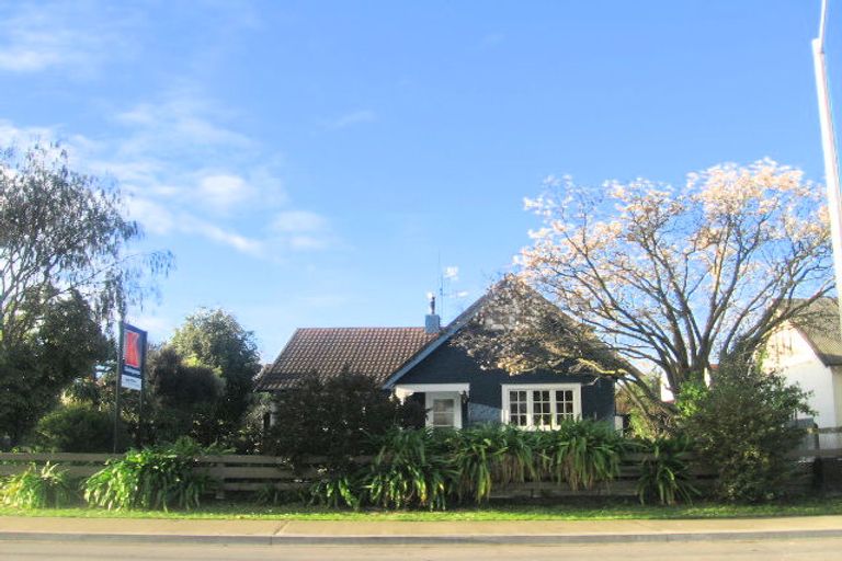 Photo of property in 810 Heretaunga Street East, Parkvale, Hastings, 4122