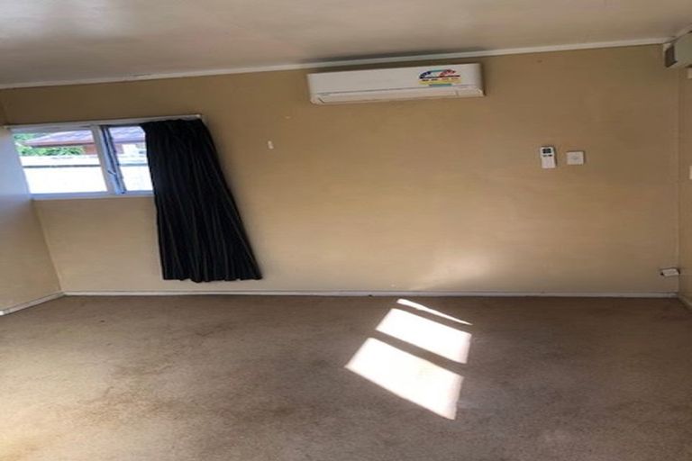Photo of property in 25 Montilla Place, Manurewa, Auckland, 2102