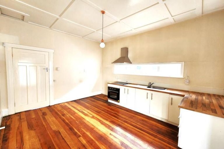 Photo of property in 17 Albert Street, Otahuhu, Auckland, 1062