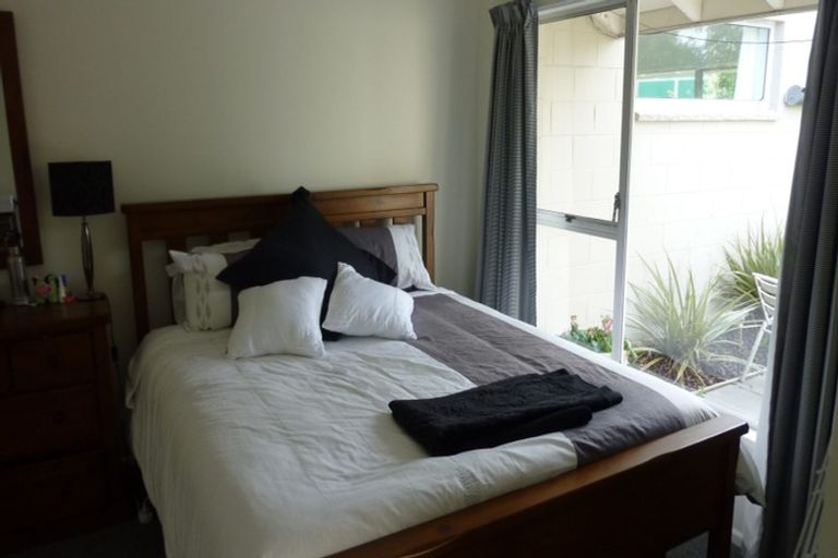 Photo of property in 76 Trafalgar Street, St Albans, Christchurch, 8014