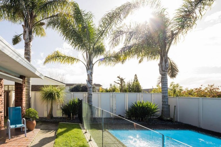 Photo of property in 12 Wilfred Street, St Andrews, Hamilton, 3200