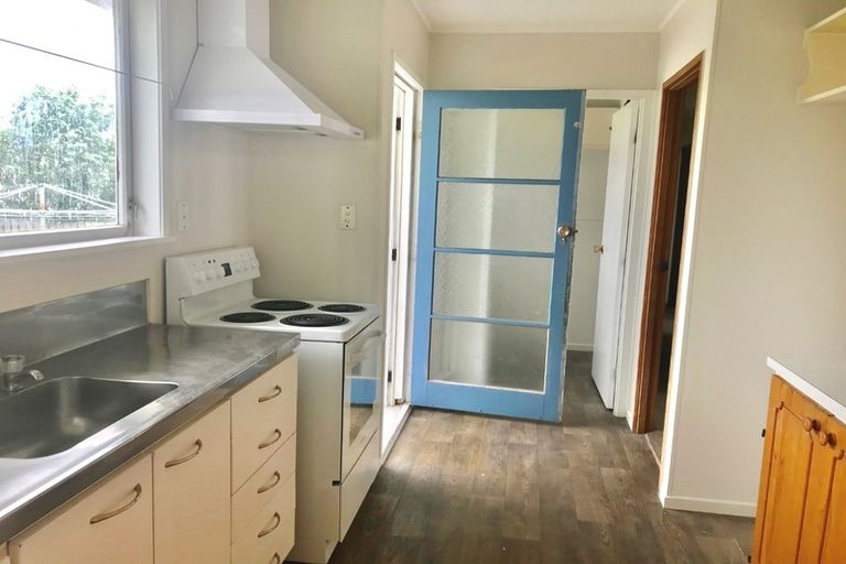 Photo of property in 100 Hillcrest Road, Papatoetoe, Auckland, 2025