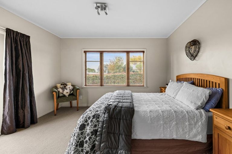 Photo of property in 23 Guthrie Road, Havelock North, 4130