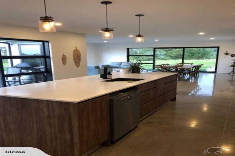 Photo of property in 171 Hickman Road, Urenui, 4375