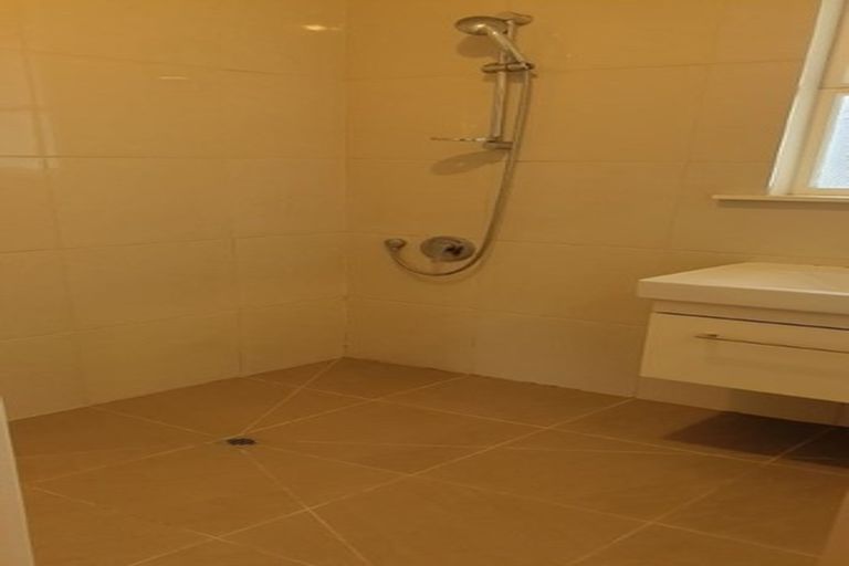 Photo of property in 187 Birkdale Road, Birkdale, Auckland, 0626