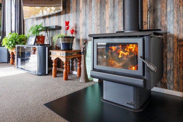 Photo of property in 1867 Makino Road, Halcombe, Feilding, 4779