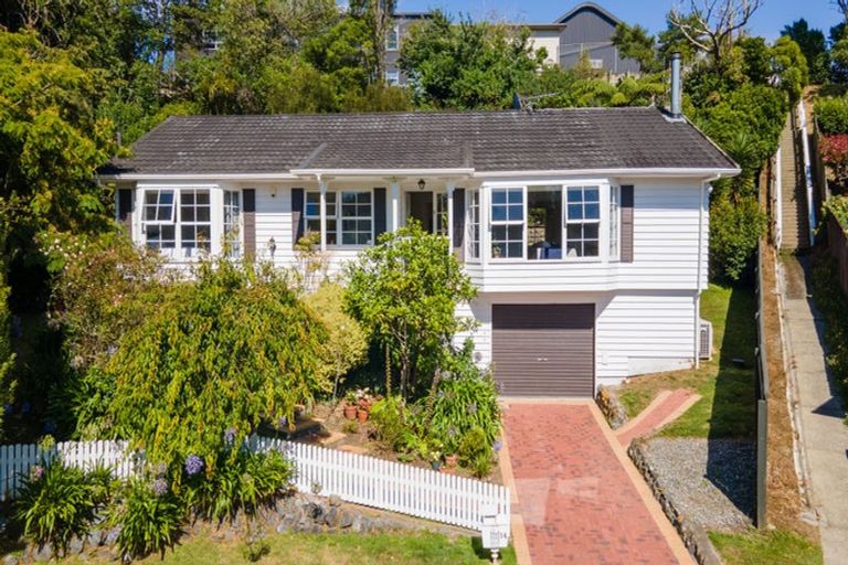 Photo of property in 14 Dormar Place, Churton Park, Wellington, 6037