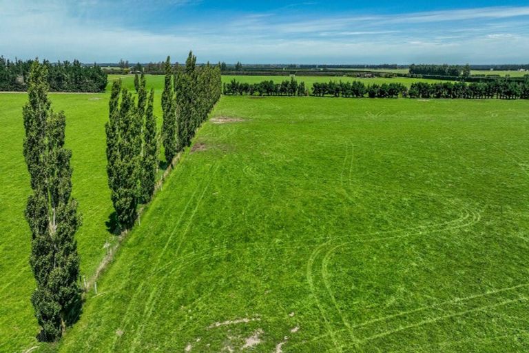 Photo of property in 300 Courtenay Road, Charing Cross, Christchurch, 7671