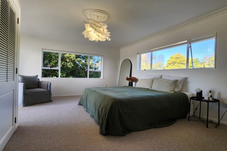 Photo of property in 22 Mcfarlane Street, Oakura, 4314