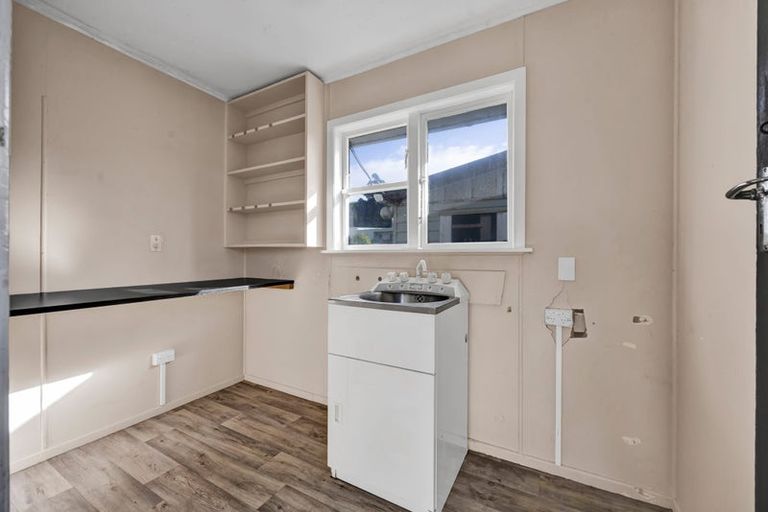 Photo of property in 10 Ramanui Avenue, Hawera, 4610