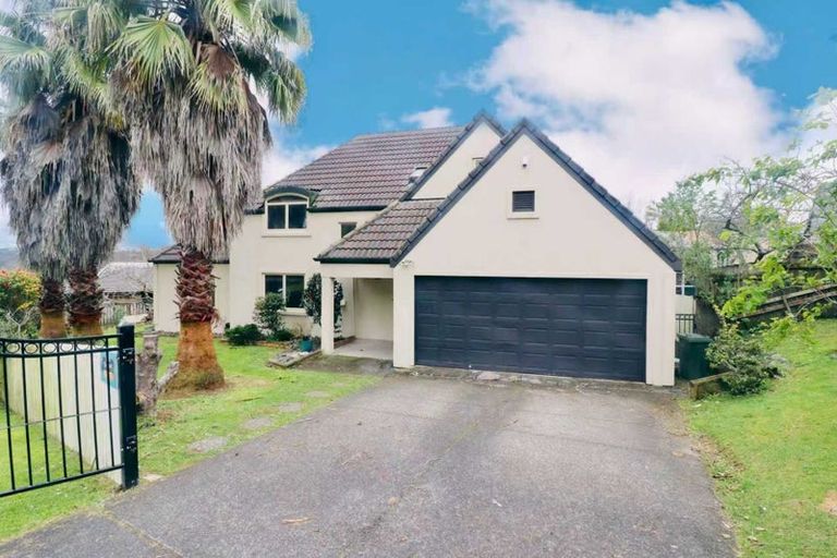Photo of property in 32 Galaxy Drive, Mairangi Bay, Auckland, 0630