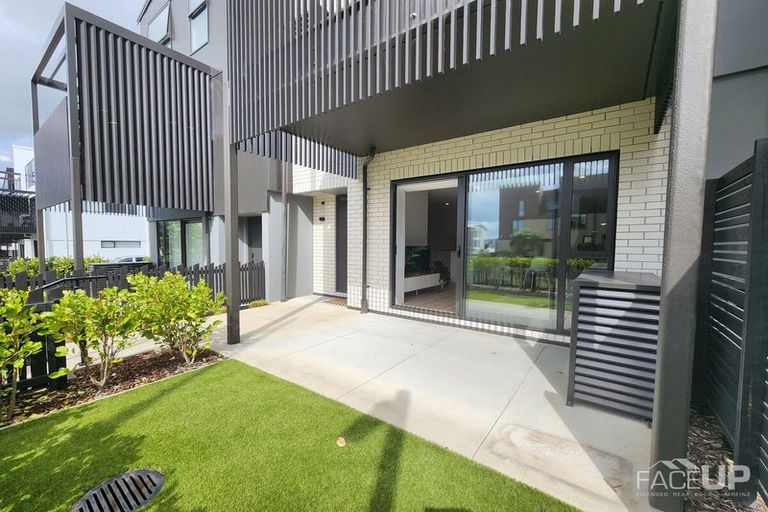 Photo of property in 11/4 Matimati Place, Hobsonville, Auckland, 0616