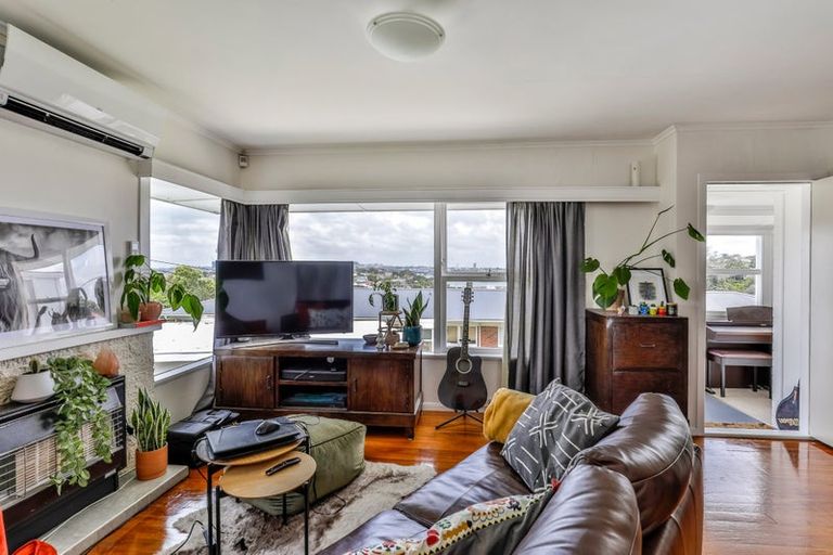 Photo of property in 1/60 Church Street, Northcote Point, Auckland, 0627